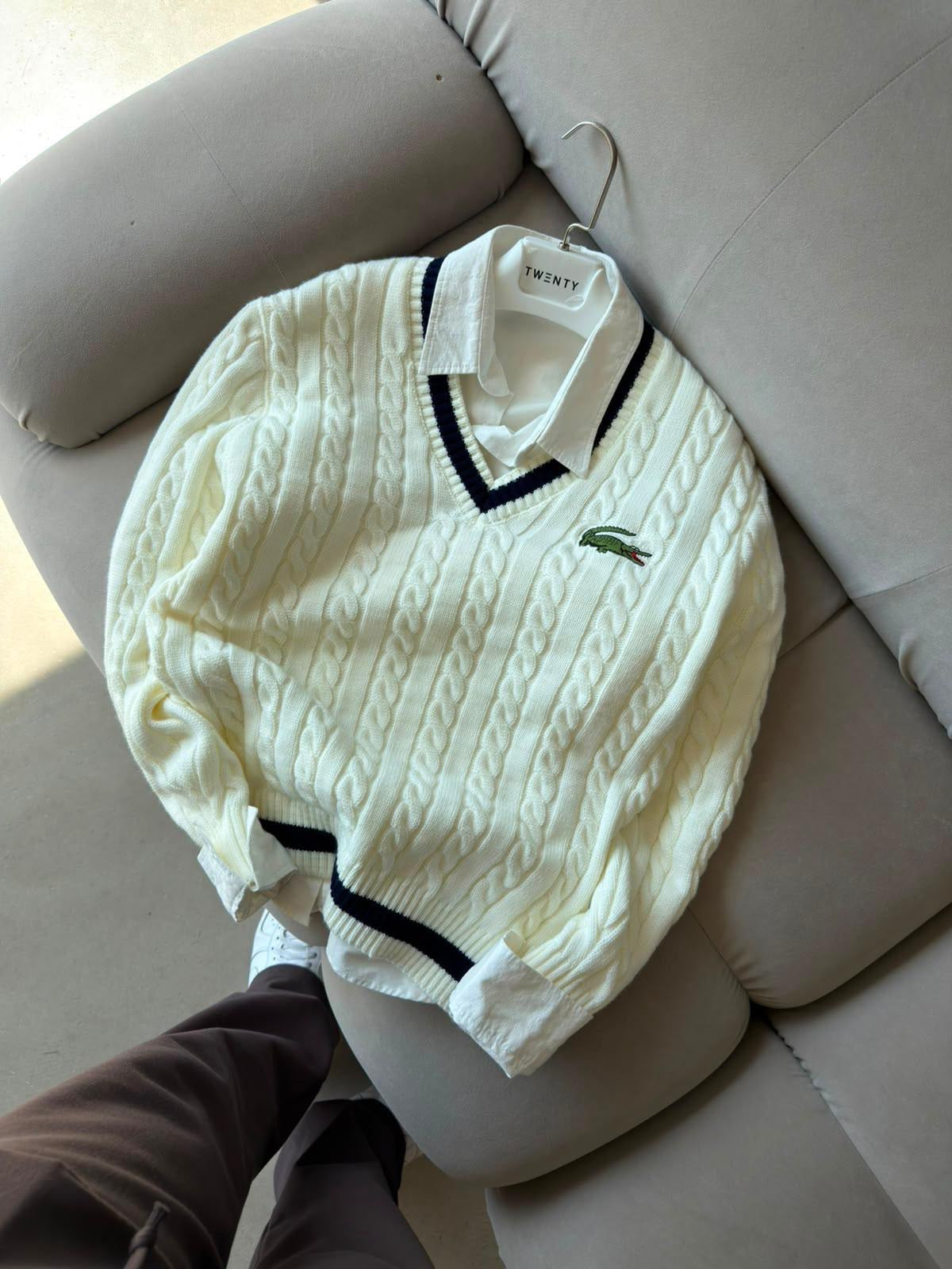 LACOSTE ÖRGÜLÜ TRİKO KAZAK